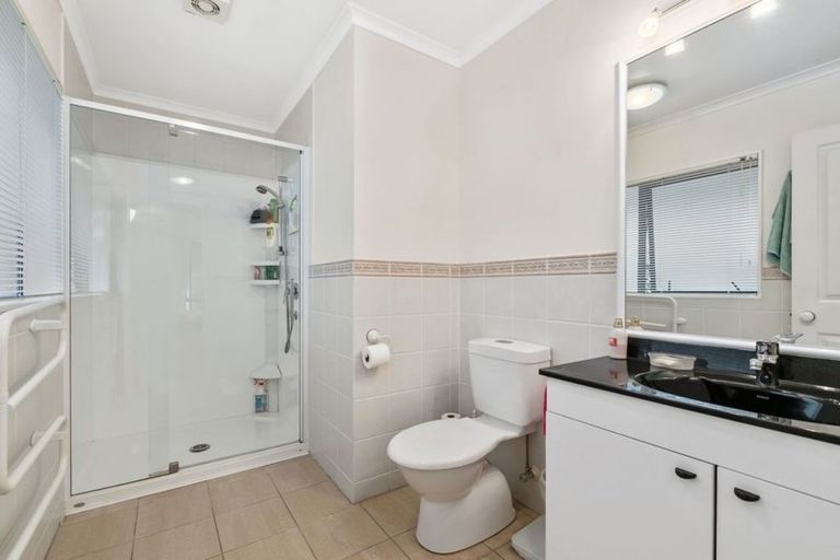 Photo of property in 6 Columbia Place, Albany, Auckland, 0632