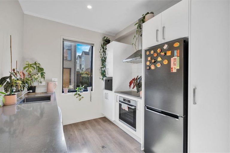 Photo of property in 2 Kerewhenua Crescent, Hobsonville, Auckland, 0616