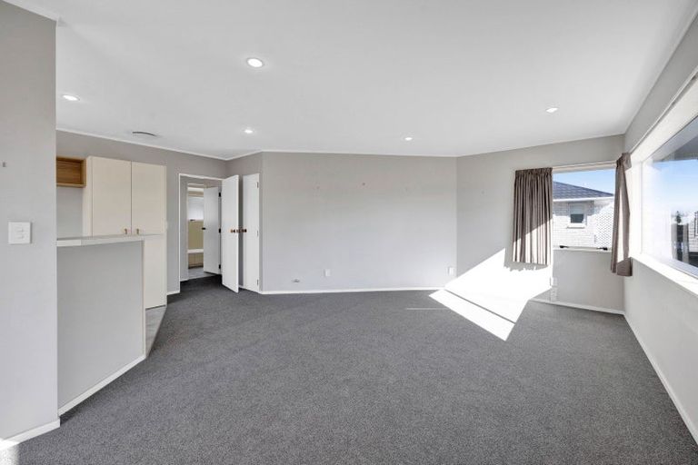 Photo of property in 2/59 Wallath Road, Westown, New Plymouth, 4310