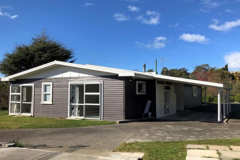 Photo of property in 80 Greenwood Road, Havelock North, 4130