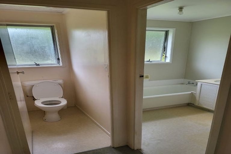 Photo of property in 7 Celeste Place, Totara Vale, Auckland, 0627