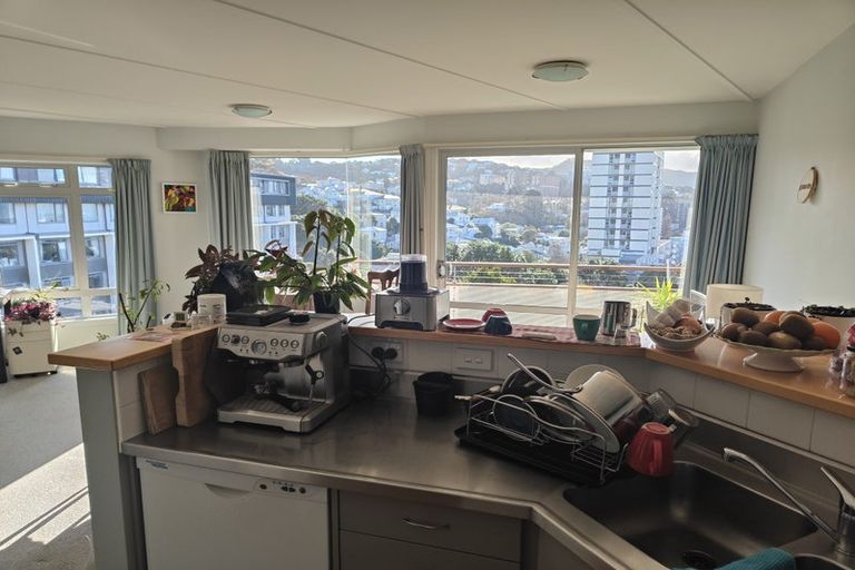 Photo of property in 74 Nairn Street, Mount Cook, Wellington, 6011