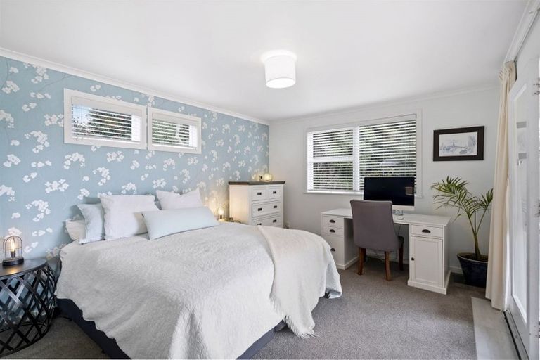 Photo of property in 28 Tilden Avenue, Hillcrest, Auckland, 0627