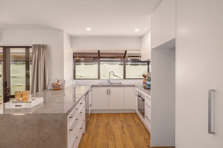 Photo of property in 12/415 Mairehau Road, Parklands, Christchurch, 8083