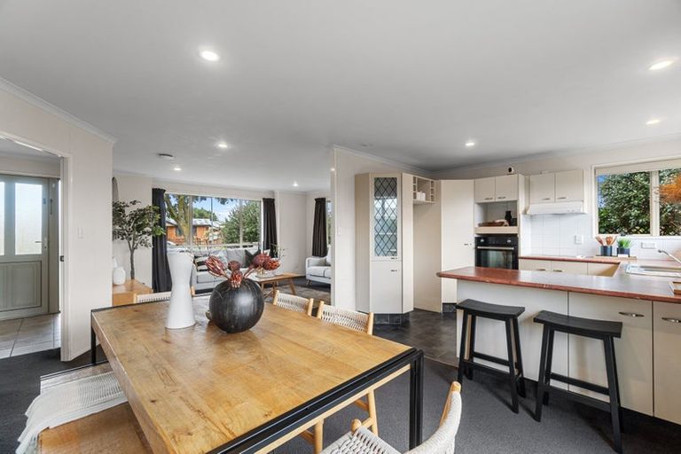 Photo of property in 6 Antrim Place, Nawton, Hamilton, 3200