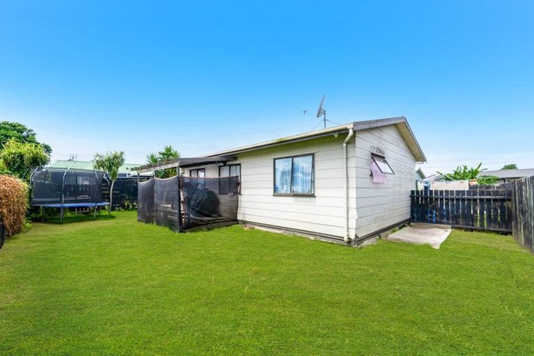 Photo of property in 2/3 Volta Place, Clendon Park, Auckland, 2103