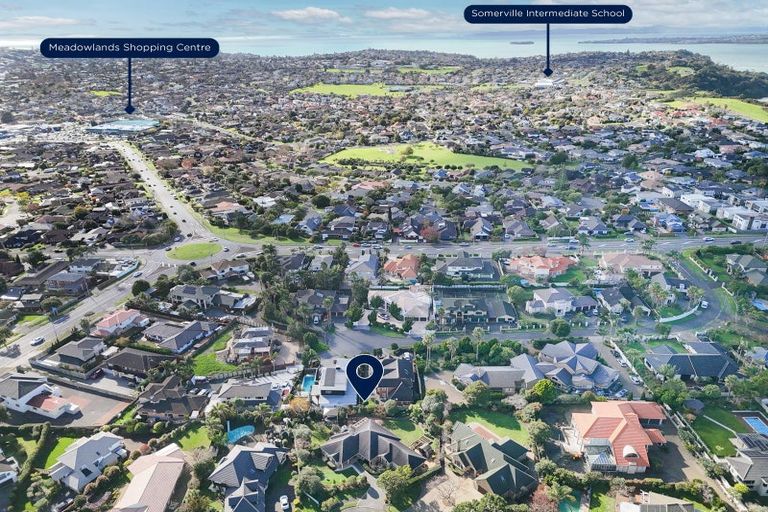 Photo of property in 12 San Jose Rise, Shamrock Park, Auckland, 2016