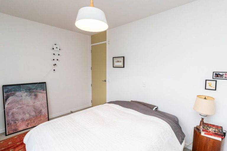 Photo of property in 76 Brougham Street, Mount Victoria, Wellington, 6011