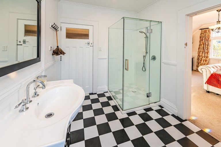 Photo of property in 12 Brassey Road, Saint Johns Hill, Whanganui, 4500