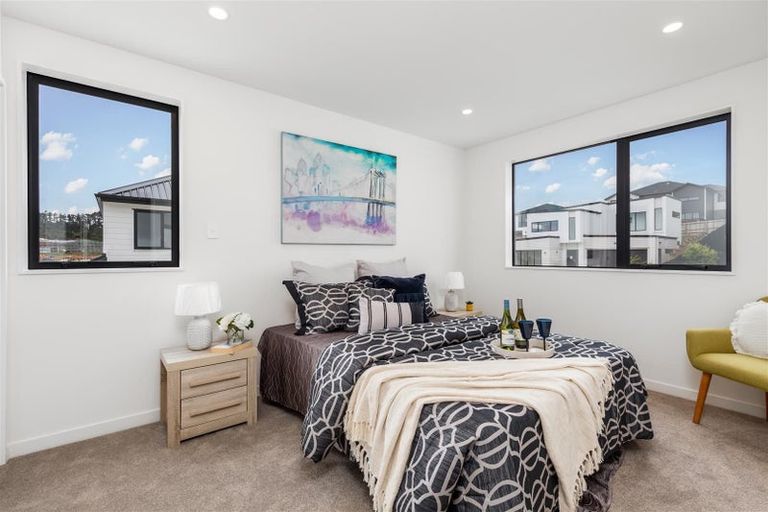 Photo of property in 34a Maraeariki Avenue, Orewa, 0931