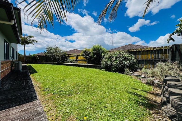 Photo of property in 28 Innisowen Place, Flat Bush, Auckland, 2019