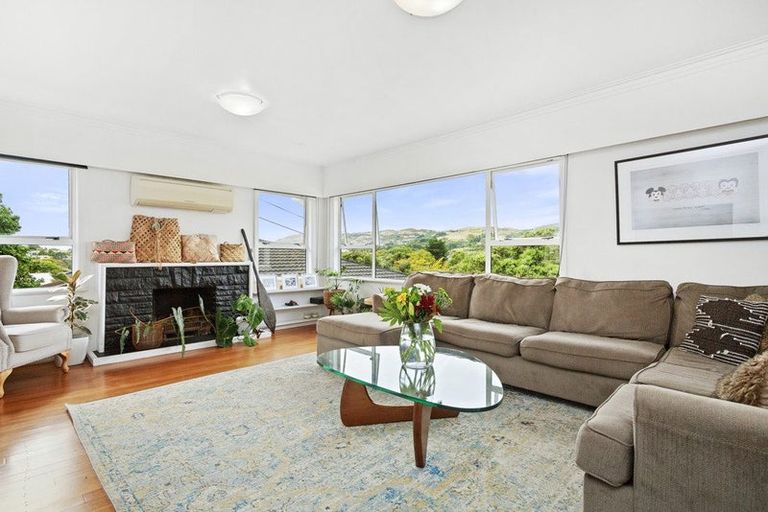 Photo of property in 68 Redwood Avenue, Tawa, Wellington, 5028
