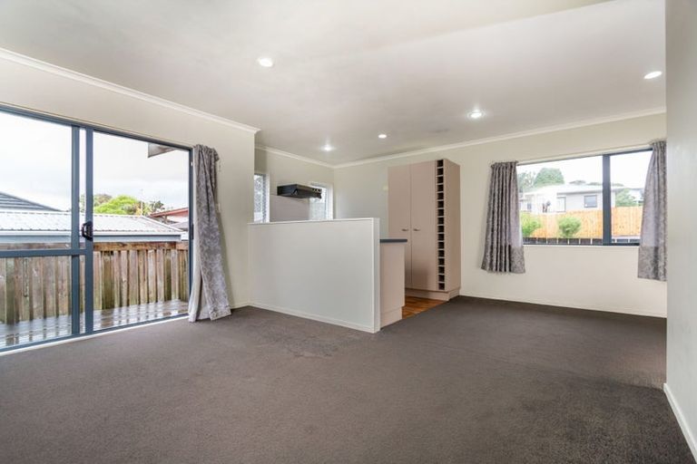 Photo of property in 45 Borich Road, Sunnyvale, Auckland, 0612