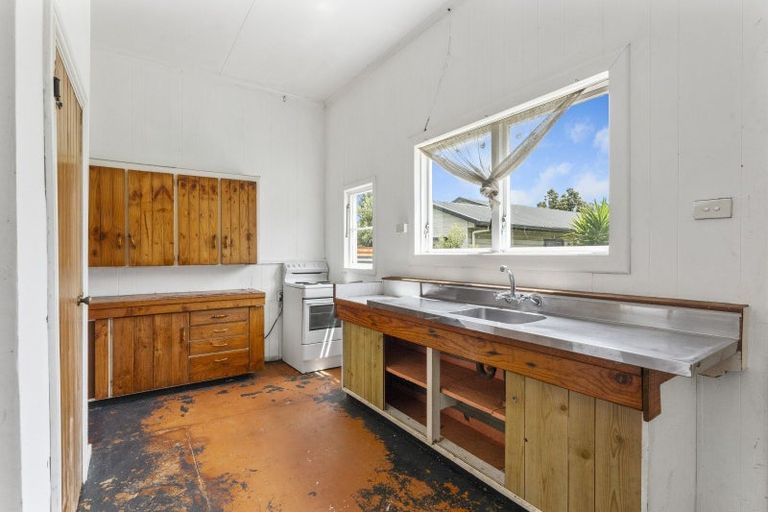 Photo of property in 15 Manuka Street, Castlecliff, Whanganui, 4501