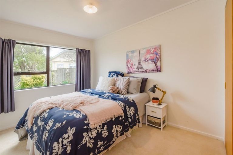 Photo of property in 4 Manly Garden, Paraparaumu Beach, Paraparaumu, 5032