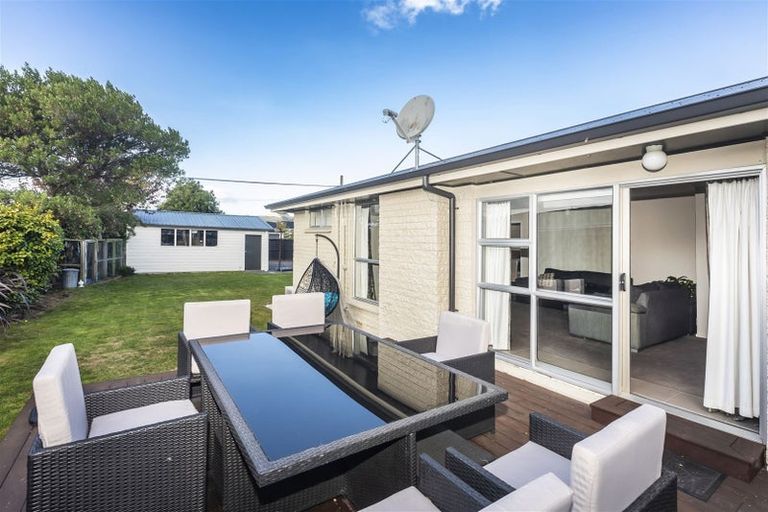 Photo of property in 70 Kennedys Bush Road, Halswell, Christchurch, 8025