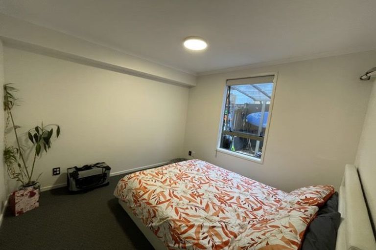 Photo of property in 29 Verdale Circle, Glen Eden, Auckland, 0602