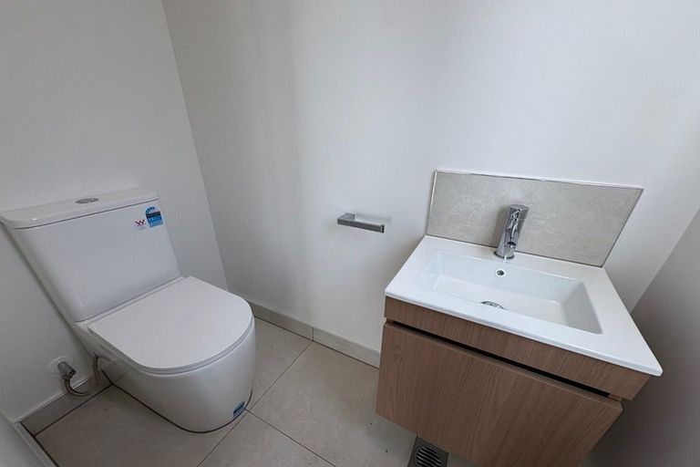 Photo of property in 2/146 Blenheim Road, Riccarton, Christchurch, 8041