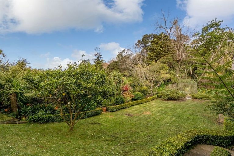 Photo of property in 1/23 Lake Road, Northcote, Auckland, 0627