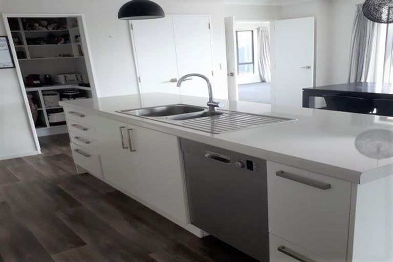 Photo of property in 10 Greenstone Street, Rolleston, 7614