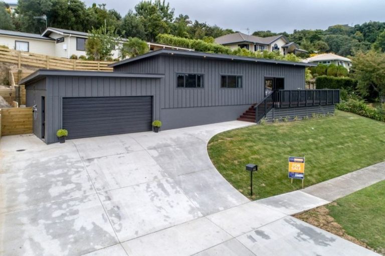 Photo of property in 39b Hetley Crescent, Taradale, Napier, 4112