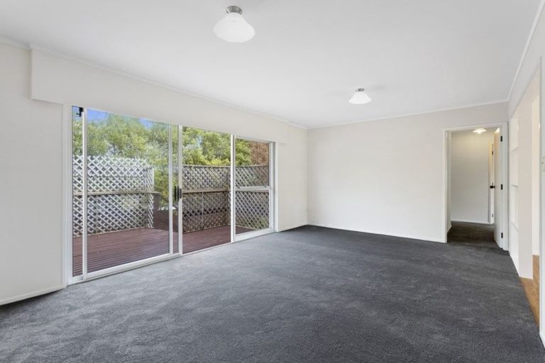 Photo of property in 1/30 Hiwihau Place, Glenfield, Auckland, 0629