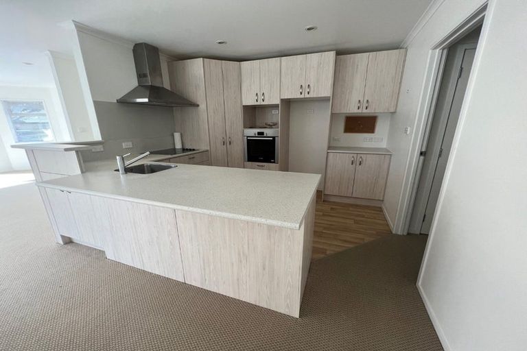 Photo of property in 4a Forest Glen, Orewa, 0931