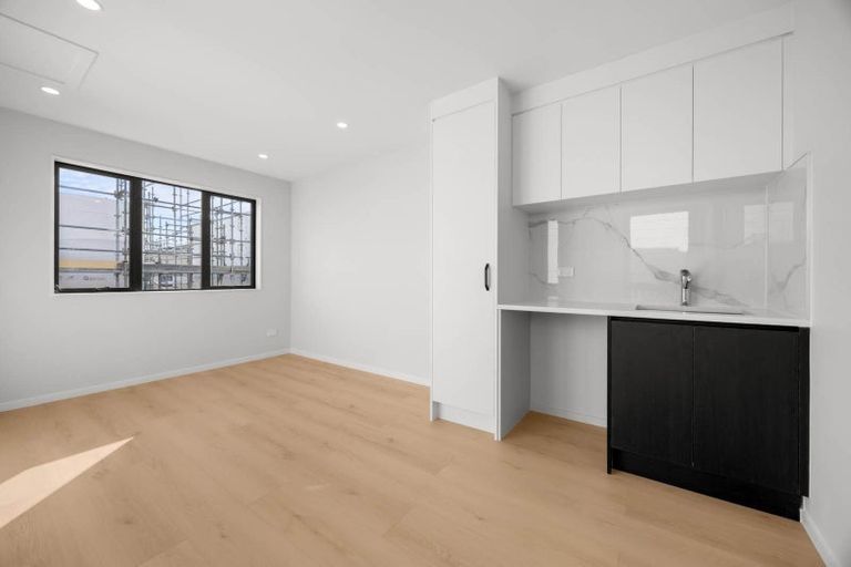 Photo of property in 6 Toetoe Street, Westgate, Auckland, 0814