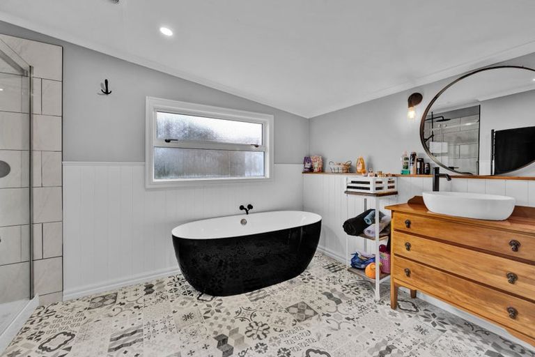 Photo of property in 1288 Normanby Road, Manaia, Hawera, 4678