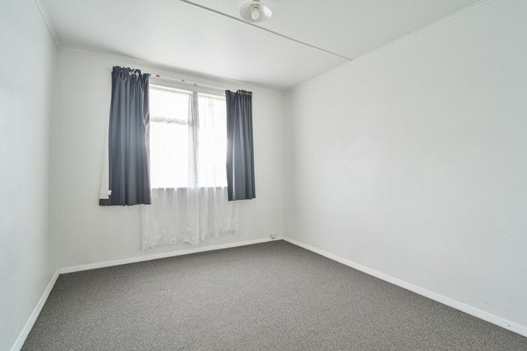 Photo of property in 15 Peterhead Avenue, Flaxmere, Hastings, 4120