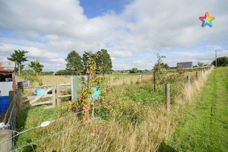 Photo of property in 72 Kirkoswald Street, Wallacetown, 9816