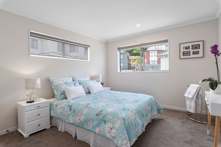 Photo of property in 16 Harvest Avenue, Orewa, 0931