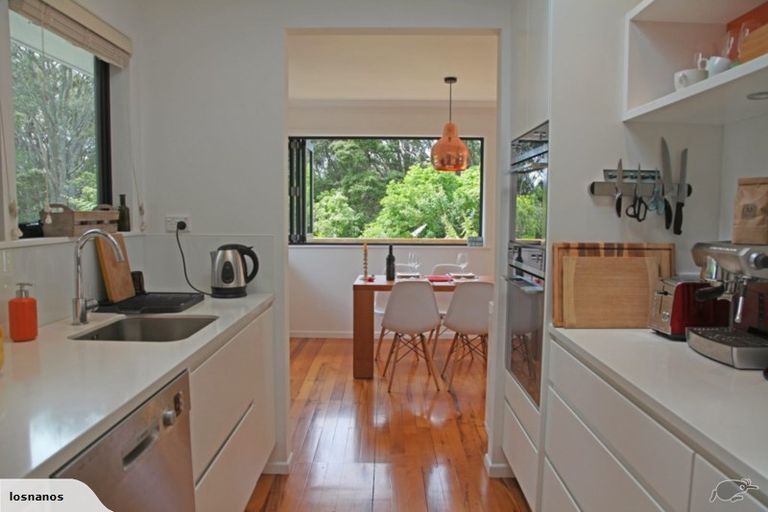 Photo of property in 7 Brussells Place, Birkenhead, Auckland, 0626