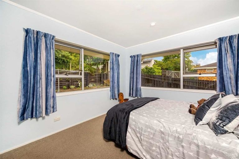Photo of property in 129 Glamorgan Drive, Torbay, Auckland, 0630