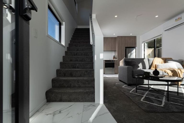 Photo of property in 8b Moa Place, Christchurch Central, Christchurch, 8013