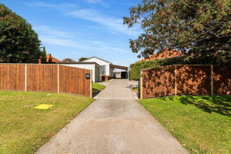 Photo of property in 88 Queen Street, Te Puke, 3119