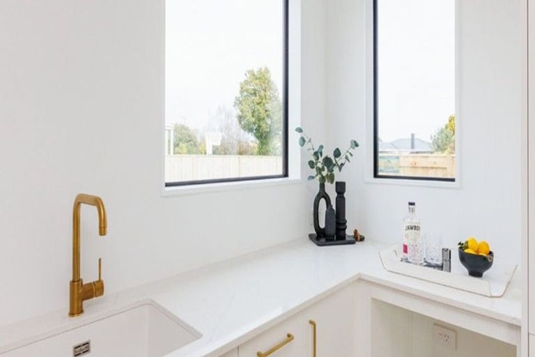 Photo of property in 33b Botanical Road, Takaro, Palmerston North, 4412