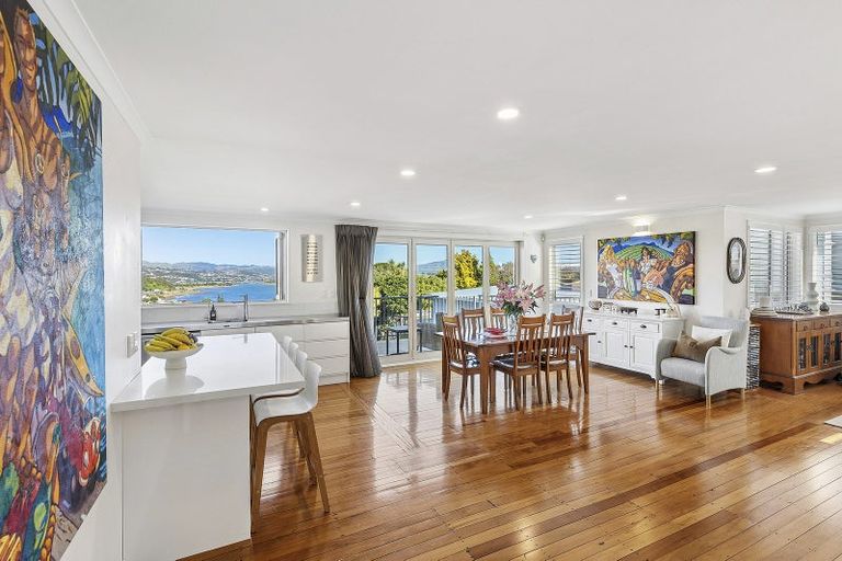 Photo of property in 14 Corlett Road, Plimmerton, Porirua, 5026