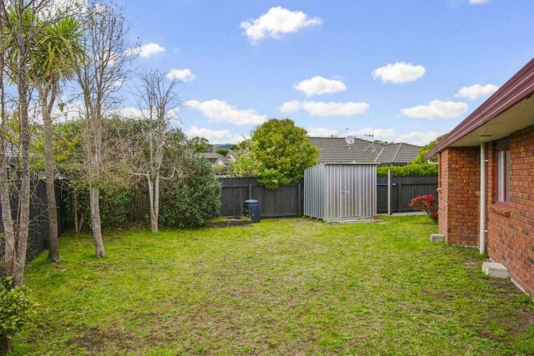 Photo of property in 4 Glen Loch Place, Paraparaumu, 5032