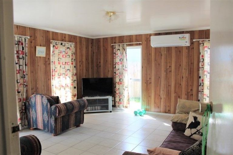 Photo of property in 10 Lynley Place, Pakuranga Heights, Auckland, 2010