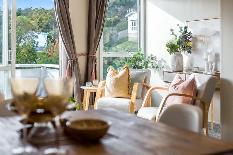 Photo of property in 5/12 Thornley Street, Titahi Bay, Porirua, 5022