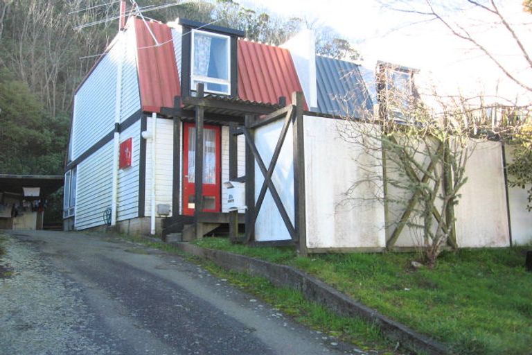 Photo of property in 26a Ranelagh Street, Karori, Wellington, 6012