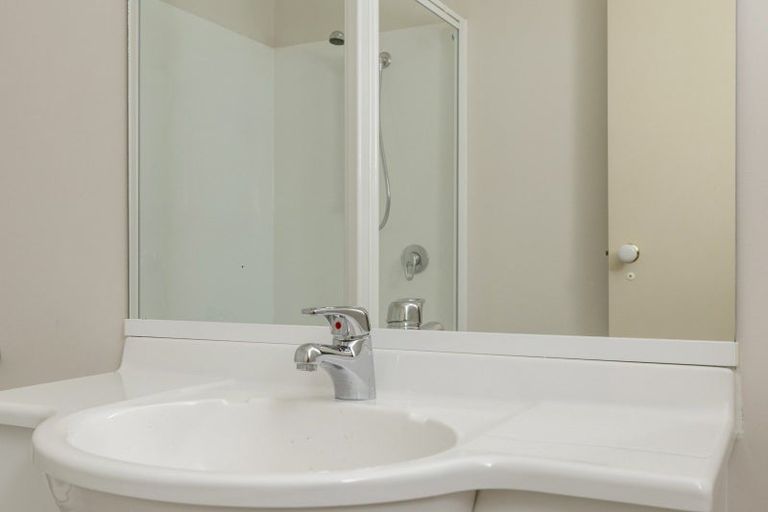 Photo of property in 41 Lakeridge Close, Rangatira Park, Taupo, 3330