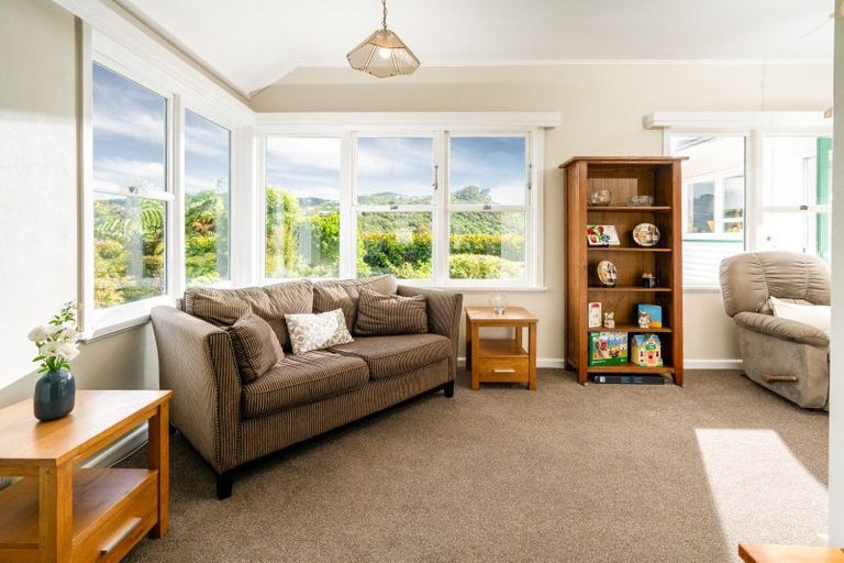 Photo of property in 7 Pimble Avenue, Karori, Wellington, 6012