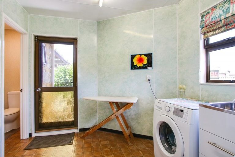 Photo of property in 13 Cornwall Road, Taradale, Napier, 4112