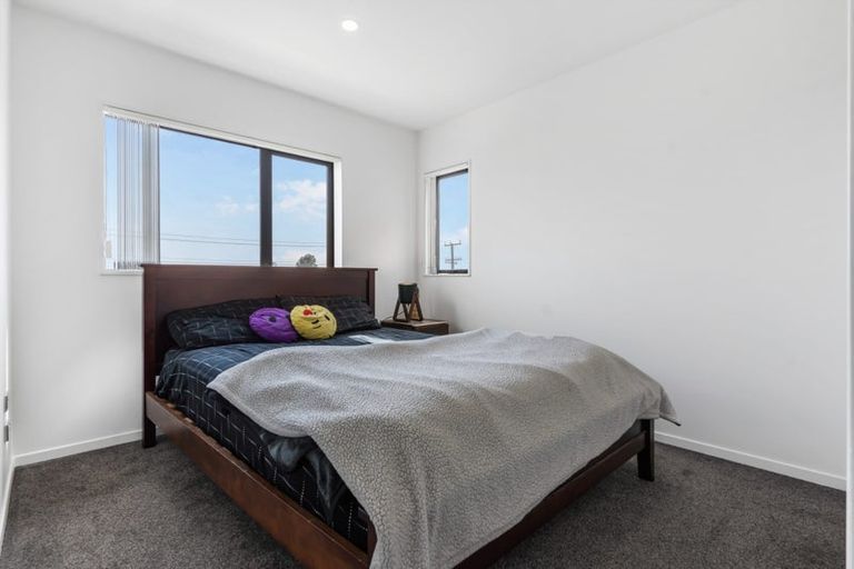 Photo of property in 139 Grove Road, Papakura, 2110