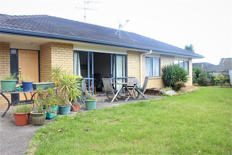 Photo of property in 27 Milson Drive, Papakura, 2110