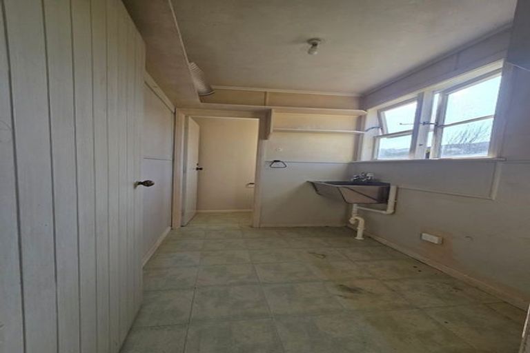 Photo of property in 356 Oxford Terrace, Avalon, Lower Hutt, 5011