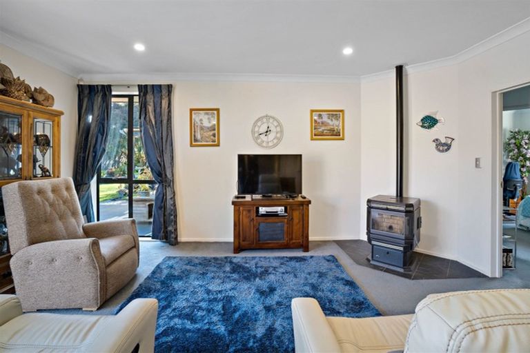 Photo of property in 65 Overbury Crescent, Rolleston, 7614