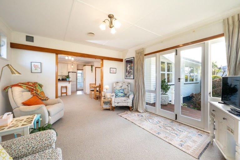 Photo of property in 33 Haumoana Road, Haumoana, 4102